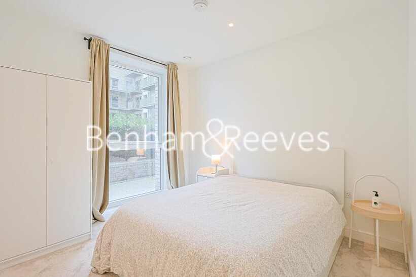 Caldon Boulevard, Wembley HA0 2 bed apartment to rent - £2,150 pcm (£496 pw)