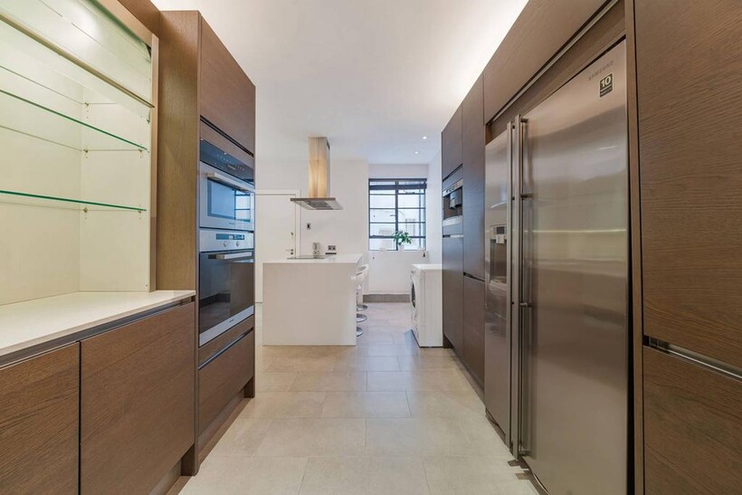 Princes Gate, Knightsbridge, London, SW7 3 bed flat to rent - £9,858 pcm (£2,275 pw)