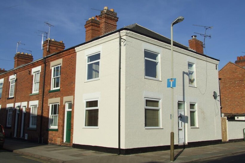 Leicester LE2 3 bed semi-detached house to rent - £446 pcm (£103 pw)