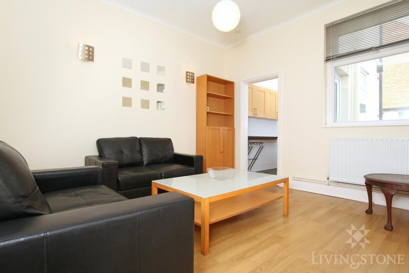 Leicester LE2 3 bed semi-detached house to rent - £446 pcm (£103 pw)