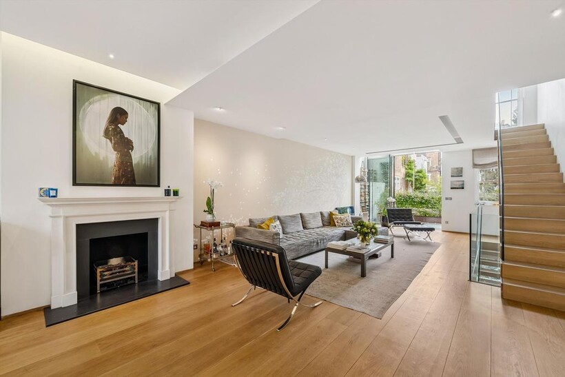 Cathcart Road, Chelsea, London, SW10 5 bed semi-detached house to rent - £16,250 pcm (£3,750 pw)