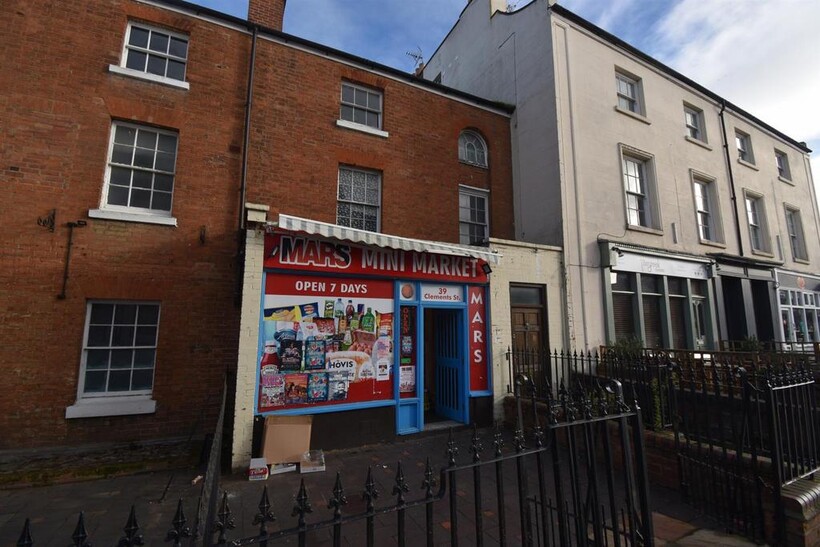 Clemens Street, Leamington Spa 3 bed flat to rent - £2,390 pcm (£552 pw)