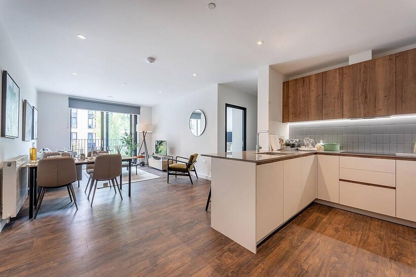 Greenford Quay, Greenford, UB6 1 bed flat to rent - £1,990 pcm (£459 pw)