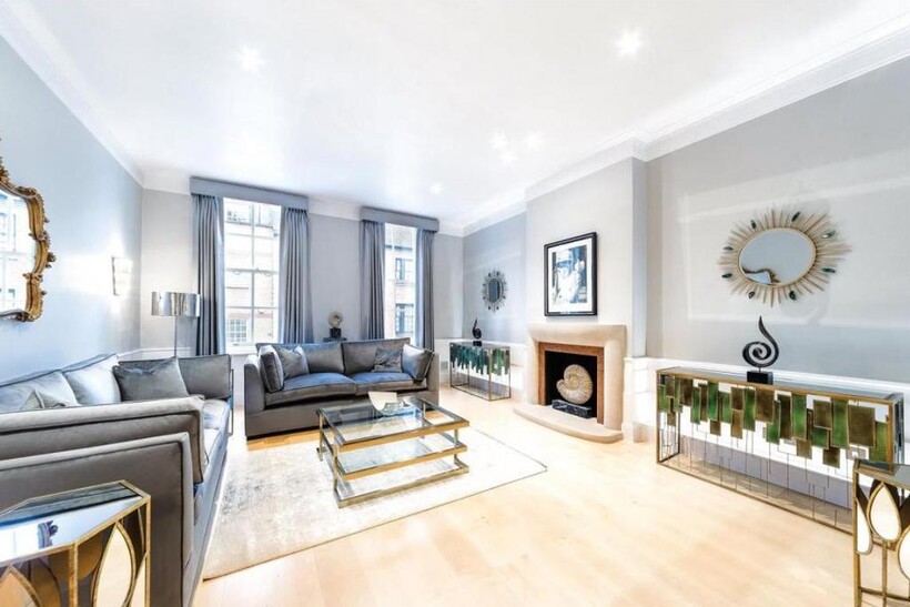 Culross Street, Mayfair, London, W1K 3 bed terraced house to rent - £14,083 pcm (£3,250 pw)