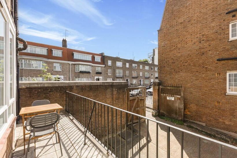 London W2 4 bed apartment to rent - £10,500 pcm (£2,423 pw)
