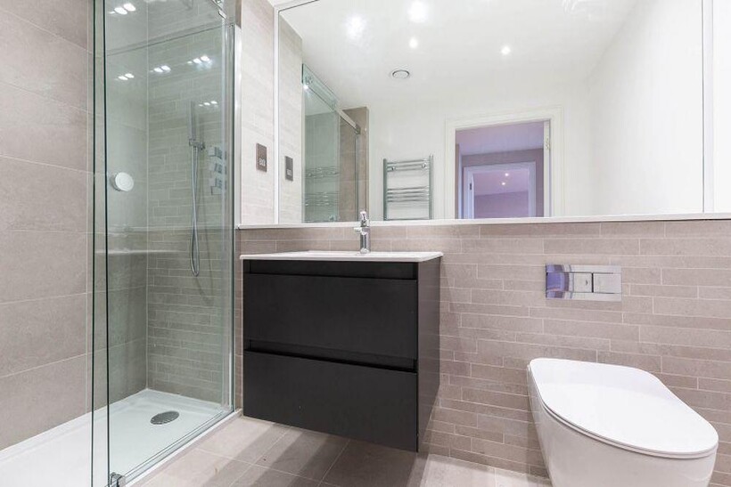 N8 2 bed apartment to rent - £2,799 pcm (£646 pw)