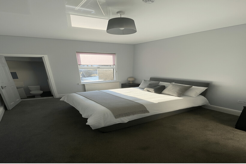 Double En-suite Room, Welholme Road