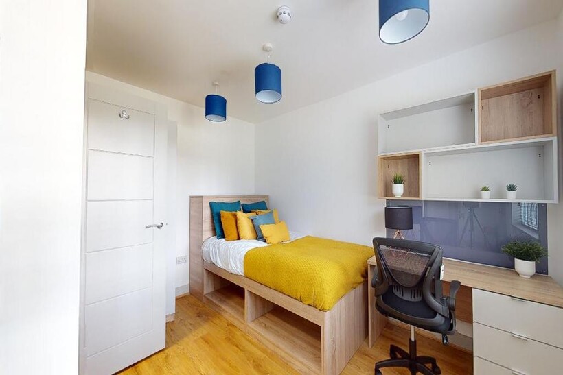 212-Sir-Henry-Parkes-Road-08182023 092952.jpg