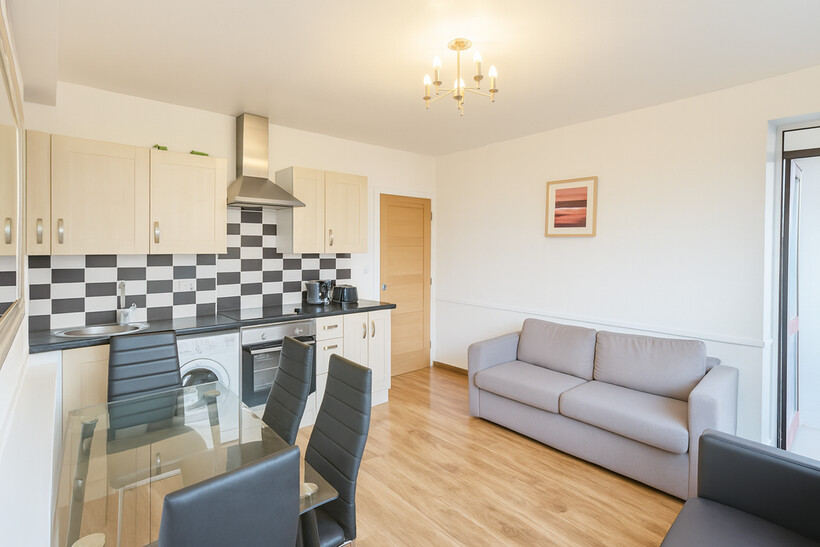 Kings Cross, London WC1H 2 bed flat to rent - £3,050 pcm (£704 pw)