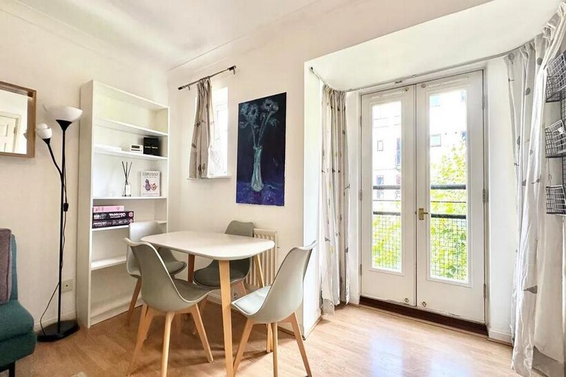 Tudor House, Wesley Avenue, London, E16 2 bed apartment to rent - £1,998 pcm (£461 pw)