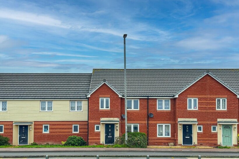 Kings Drive, Bridgwater TA6 3 bed terraced house to rent - £1,300 pcm (£300 pw)