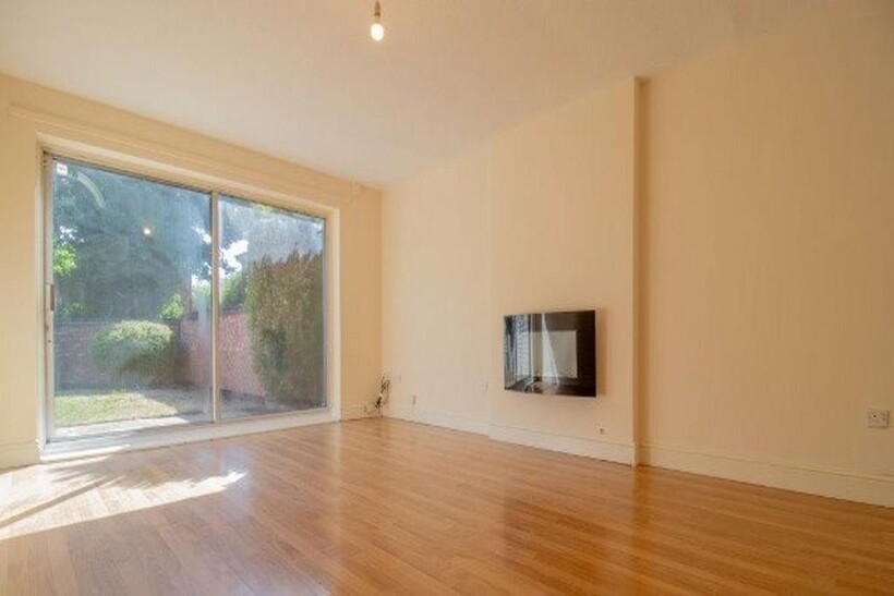 Mickledon Close, Meadows NG2 2 bed house to rent - £949 pcm (£219 pw)