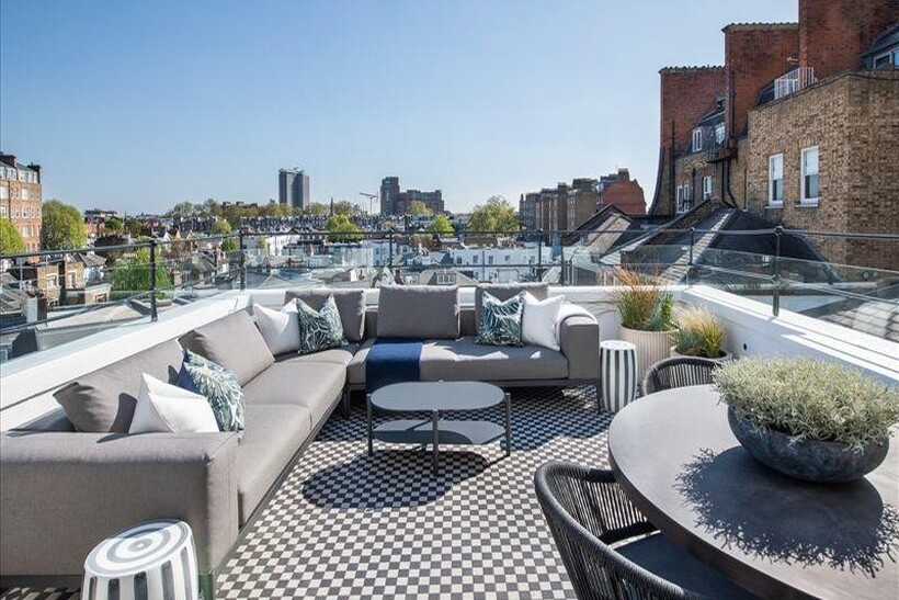 Prince of Wales Terrace, Kensington W8 2 bed apartment to rent - £15,622 pcm (£3,605 pw)