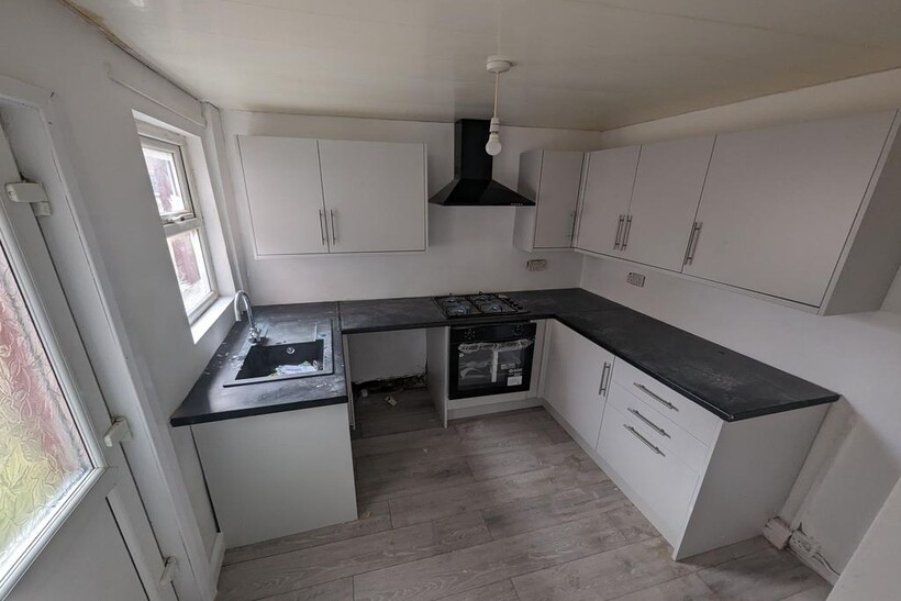 Bootle L20 2 bed terraced house to rent - £750 pcm (£173 pw)