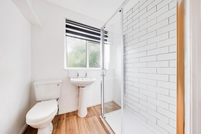 Warwick Road, Canterbury 5 bed house to rent - £2,379 pcm (£549 pw)