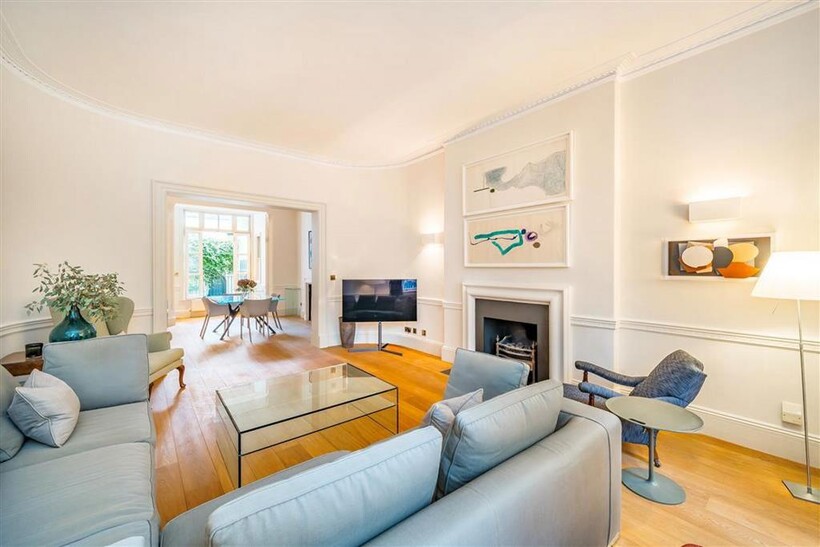 Montagu Square, London W1H 3 bed flat to rent - £9,750 pcm (£2,250 pw)