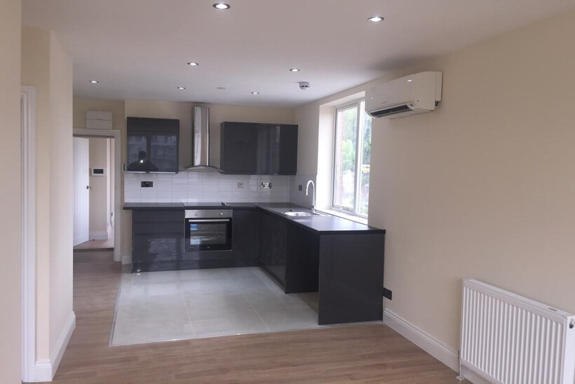 Wembley Hill Road, Wembley HA9 1 bed apartment to rent - £1,470 pcm (£339 pw)