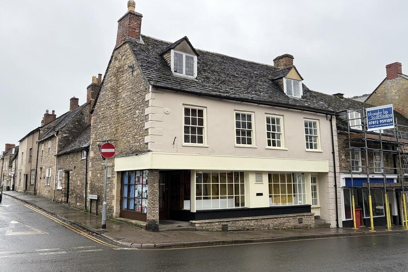 High Street, Malmesbury SN16 Retail property (high street) to rent - £1,067 pcm (£246 pw)