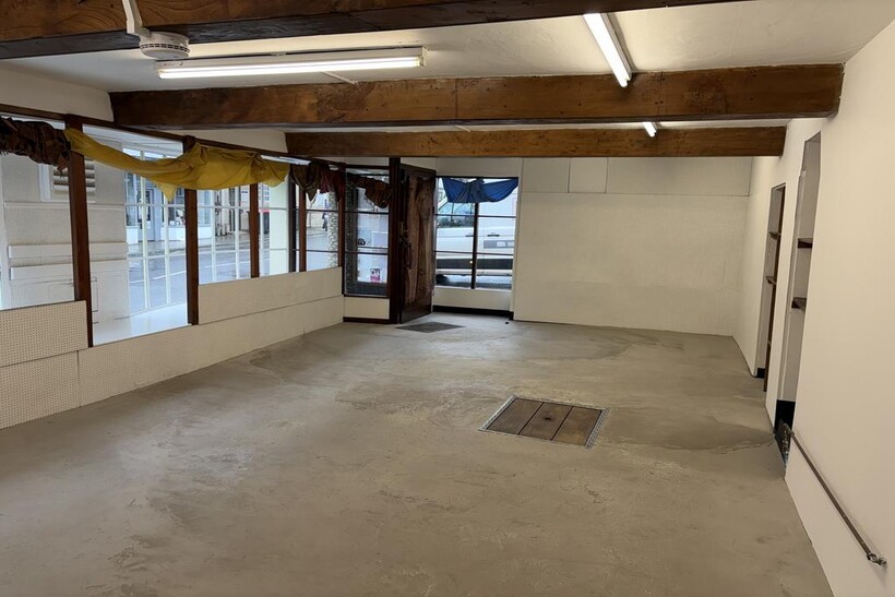 High Street, Malmesbury SN16 Retail property (high street) to rent - £1,067 pcm (£246 pw)