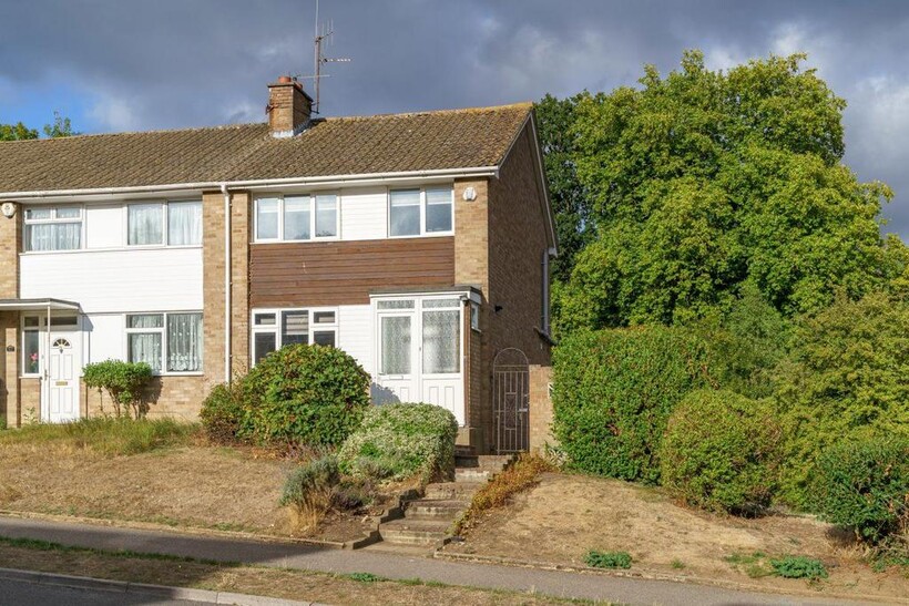 Tenterden Drive, Canterbury 4 bed house to rent - £2,115 pcm (£488 pw)