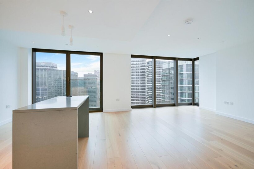 Landmark Pinnacle, Marsh Wall... 2 bed flat to rent - £3,497 pcm (£807 pw)