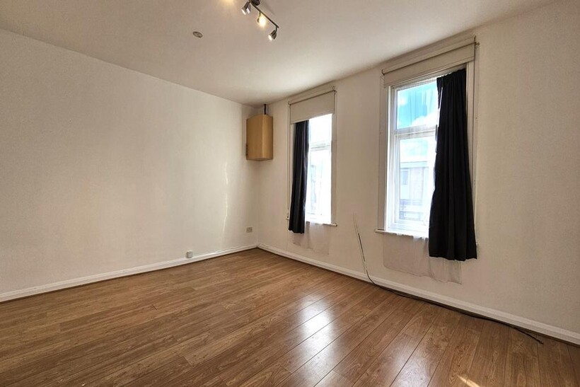 Bexley Road, Erith 1 bed apartment to rent - £1,025 pcm (£237 pw)