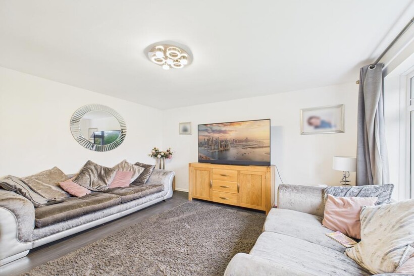 Cam01740 g0 pr0467 still003