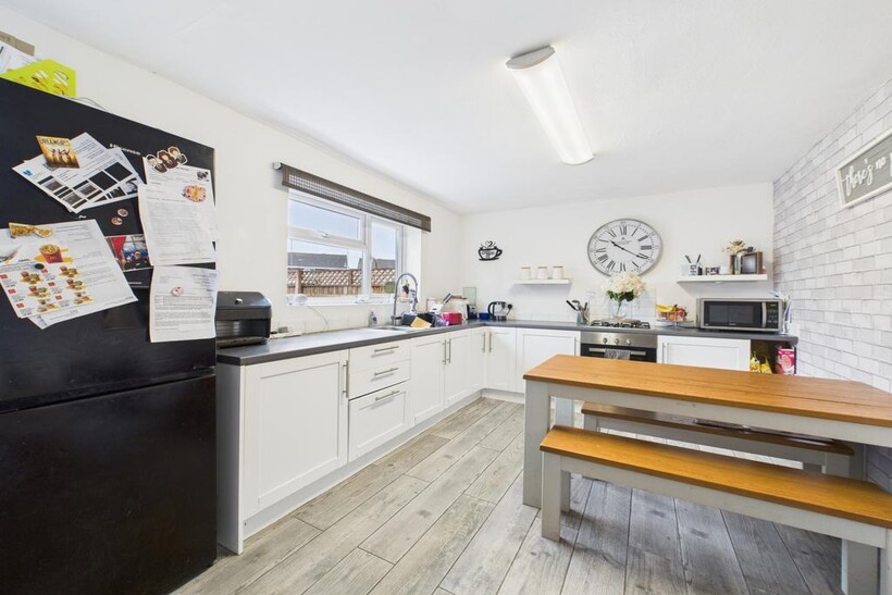 Cam01740 g0 pr0467 still005