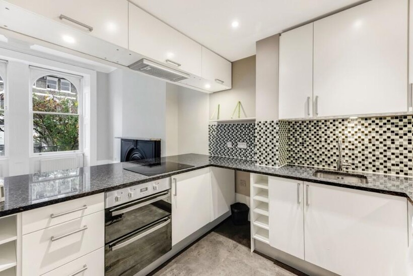 North Villas, Camden, London, NW1 2 bed apartment to rent - £2,578 pcm (£595 pw)