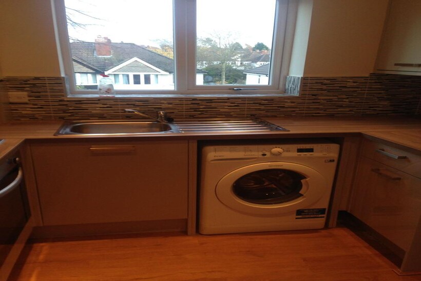 Delrene Road, Hall Green B28 2 bed flat to rent - £1,025 pcm (£237 pw)