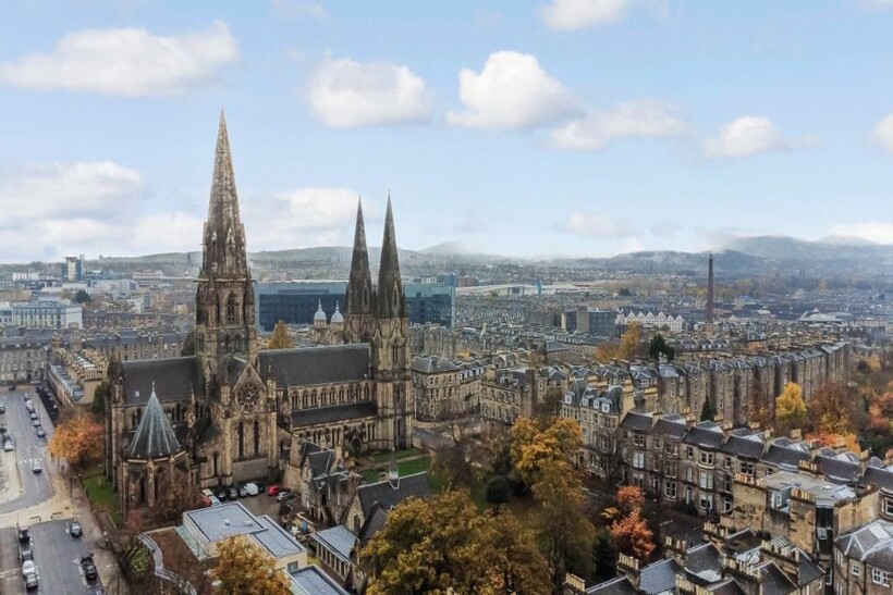 42 (BF) William St North East Lane 2 bed flat to rent - £1,895 pcm (£437 pw)