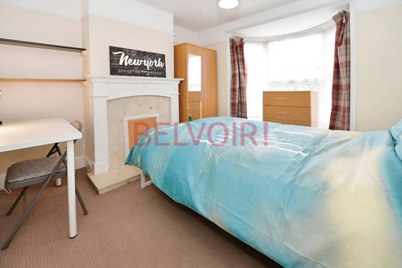 Earls Road, Southampton SO14 3 bed terraced house to rent - £1,375 pcm (£317 pw)