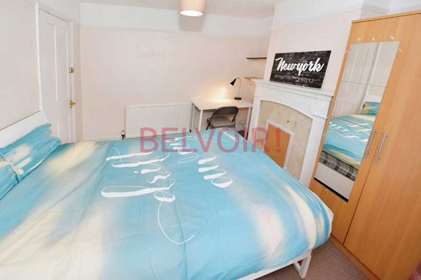 Earls Road, Southampton SO14 3 bed terraced house to rent - £1,375 pcm (£317 pw)