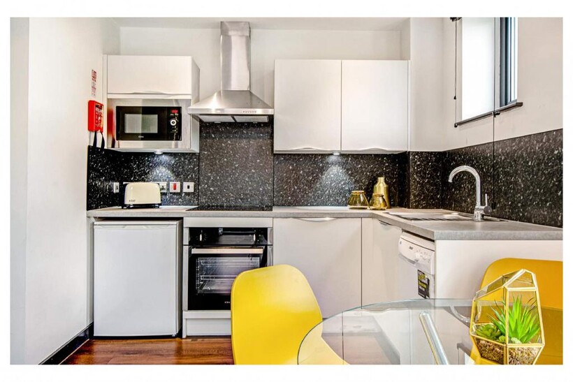 Cardigan Lane, Leeds 1 bed flat to rent - £1,148 pcm (£265 pw)