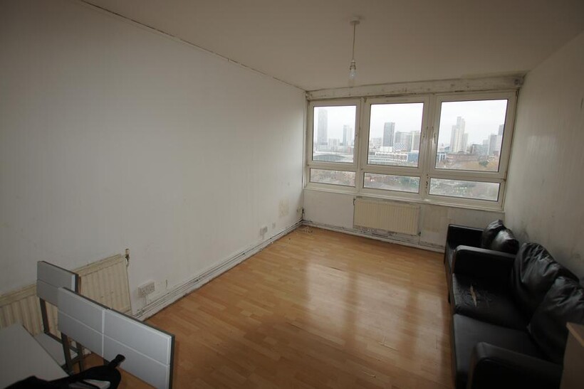 Leather Gardens, London E15 1 bed flat to rent - £1,550 pcm (£358 pw)