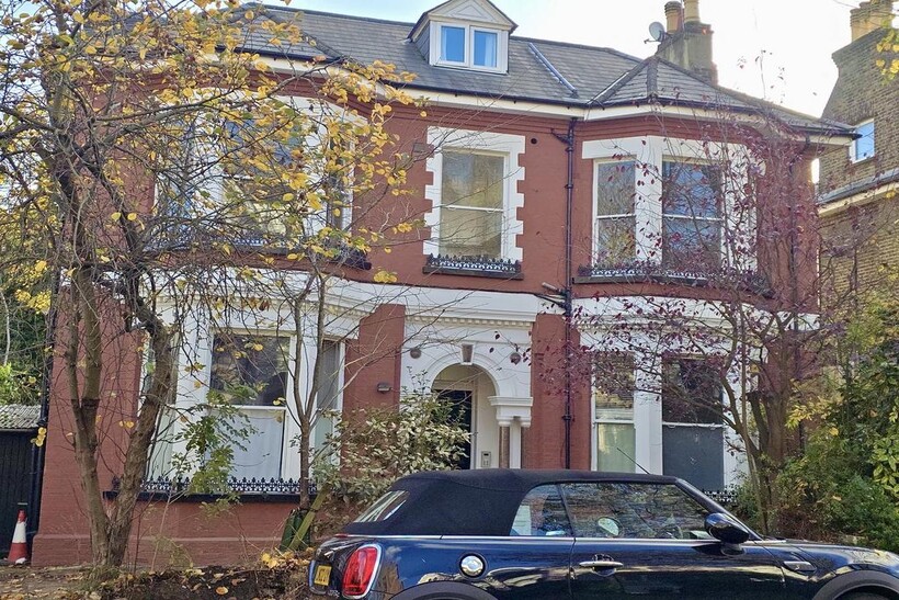 Woodchurch Road, London NW6 2 bed flat to rent - £2,050 pcm (£473 pw)