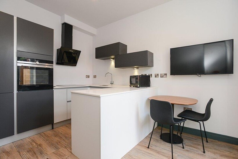 Park Suites, Nottingham NG7 2 bed flat to rent - £1,586 pcm (£366 pw)