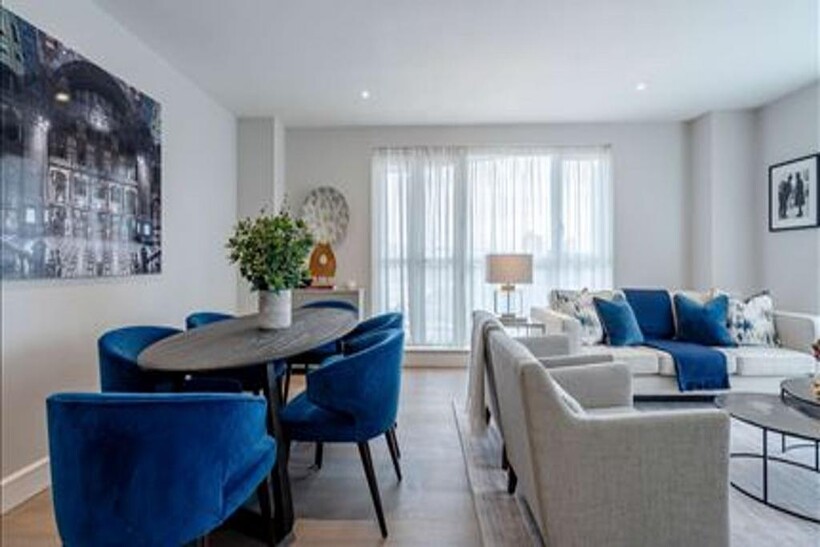 Westferry Circus, London, E14 2 bed flat to rent - £3,744 pcm (£864 pw)