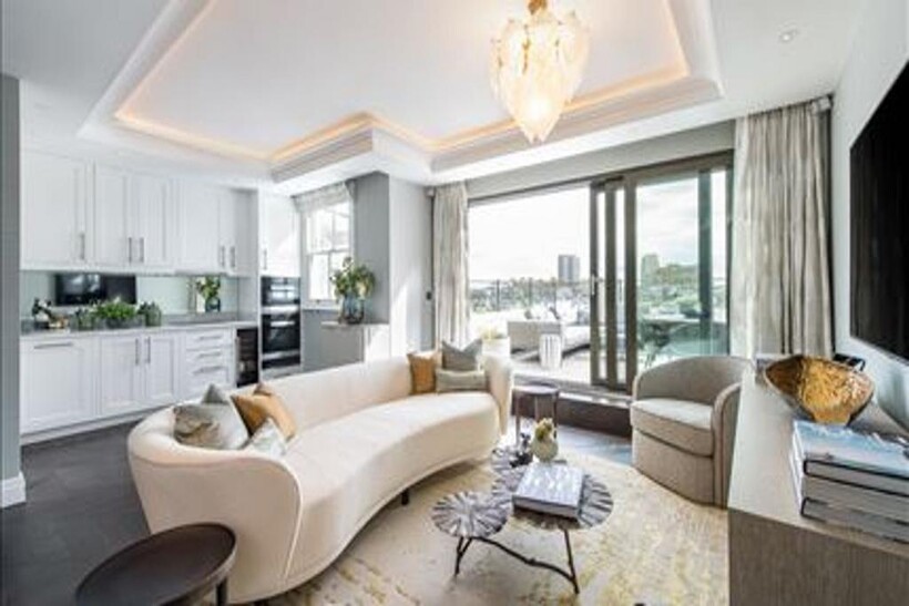 Prince Of Wales Terrace, London, W8 2 bed apartment to rent - £15,621 pcm (£3,605 pw)