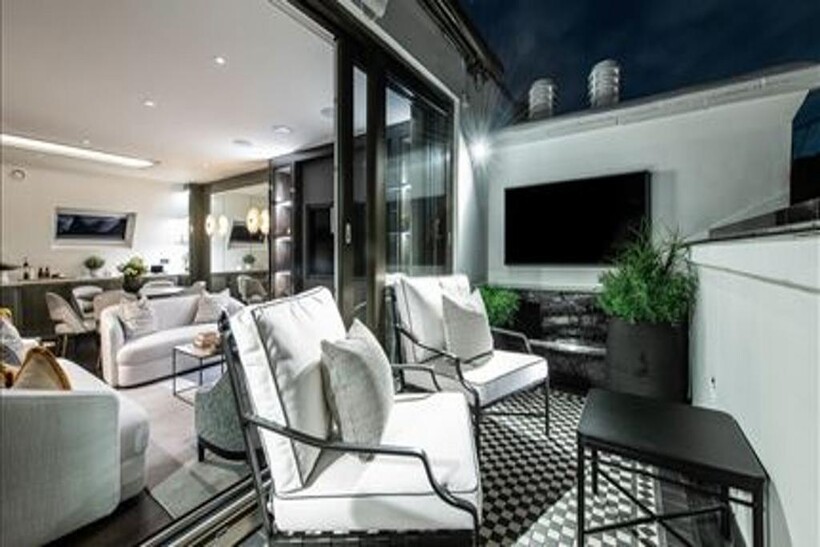 Prince Of Wales Terrace, London, W8 3 bed duplex to rent - £17,983 pcm (£4,150 pw)