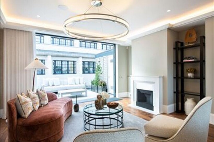 Young Street, London, W8 3 bed penthouse to rent - £27,083 pcm (£6,250 pw)