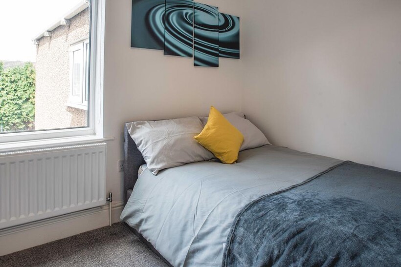 HMO Room to Let - Hainton Avenue, Grimsby DN32