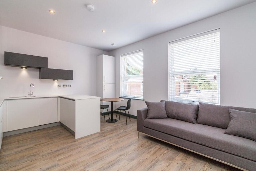 Park Suites, Nottingham NG7 2 bed flat to rent - £1,646 pcm (£380 pw)