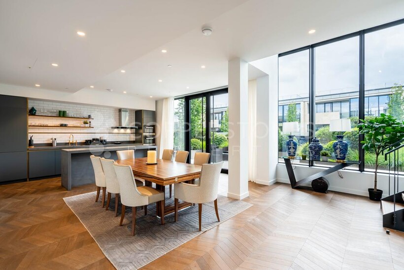 Boiler House, Battersea Power... 4 bed penthouse to rent - £30,000 pcm (£6,923 pw)