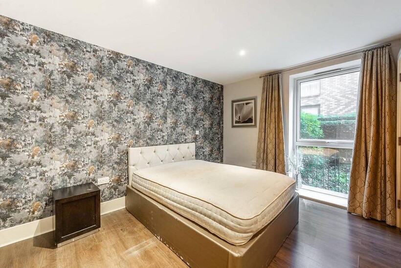 Attlee Court, Stanmore, HA7 3 bed flat to rent - £2,395 pcm (£553 pw)