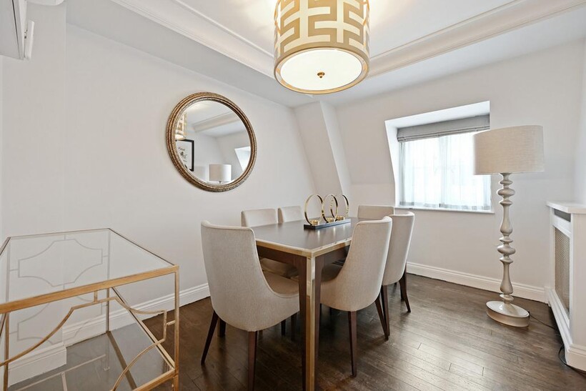 London W8 3 bed apartment to rent - £10,010 pcm (£2,310 pw)