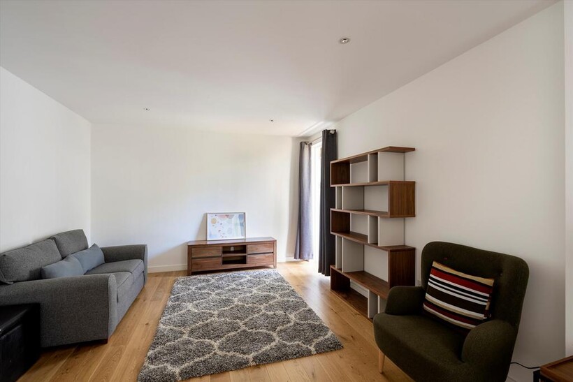 Hand Axe Yard, London, WC1X 2 bed flat to rent - £3,499 pcm (£807 pw)