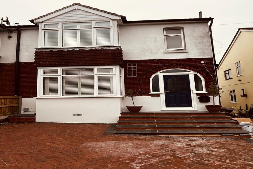 Old Rectory Road, Portsmouth PO6 3 bed semi-detached house to rent - £1,750 pcm (£404 pw)