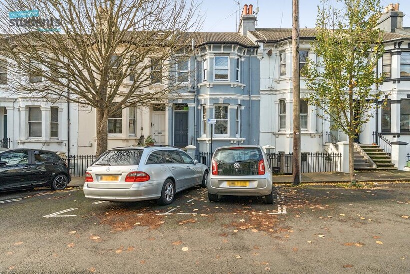 C74f3330-a8ce-468...