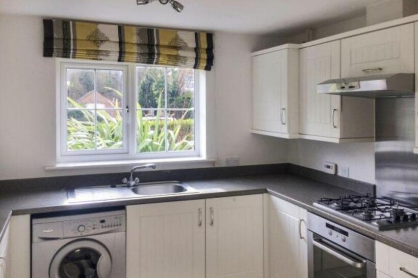 Alderbury, SALISBURY, Wiltshire, SP5 3 bed terraced house to rent - £1,425 pcm (£329 pw)